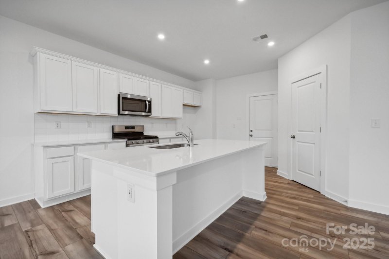 Property image 3 at 706 Olde England Drive, Lincolnton, NC 28092