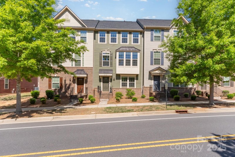 Property image 2 at 3718 Speer Boulevard, Charlotte, NC 28217