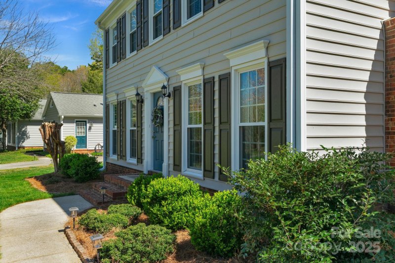 Property image 3 at 539 Stanhope Lane, Matthews, NC 28105