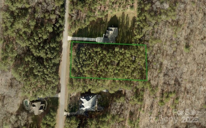 Property image 2 of 227 Windingwood Drive in Ridgewood, Statesville, NC 28677