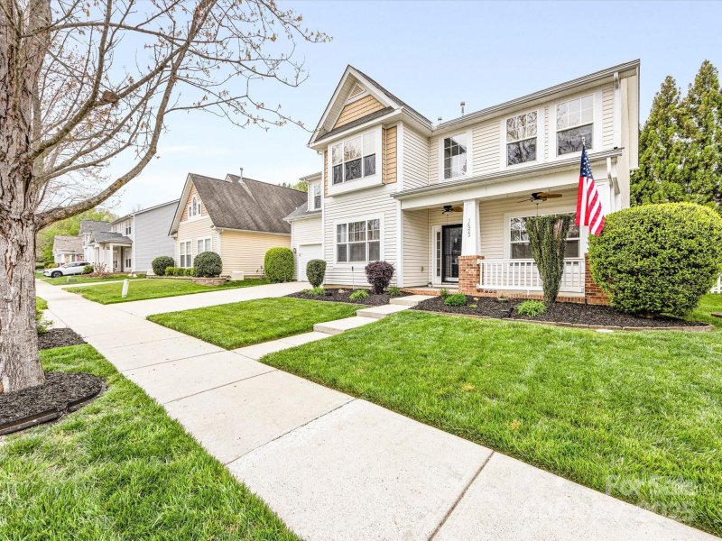 Property image 2 at 14923 Colonial Park Drive, Huntersville, NC 28078