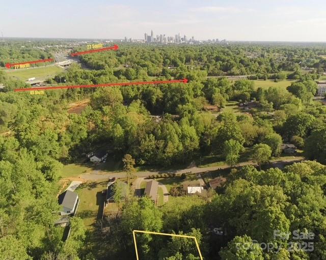 Property image 3 of 2015 C Avenue in Wilson Heights, Charlotte, NC 28216