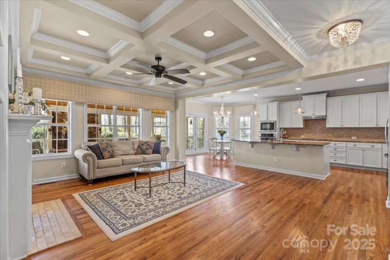 Property image 4 at 16123 Chiltern Lane, Huntersville, NC 28078