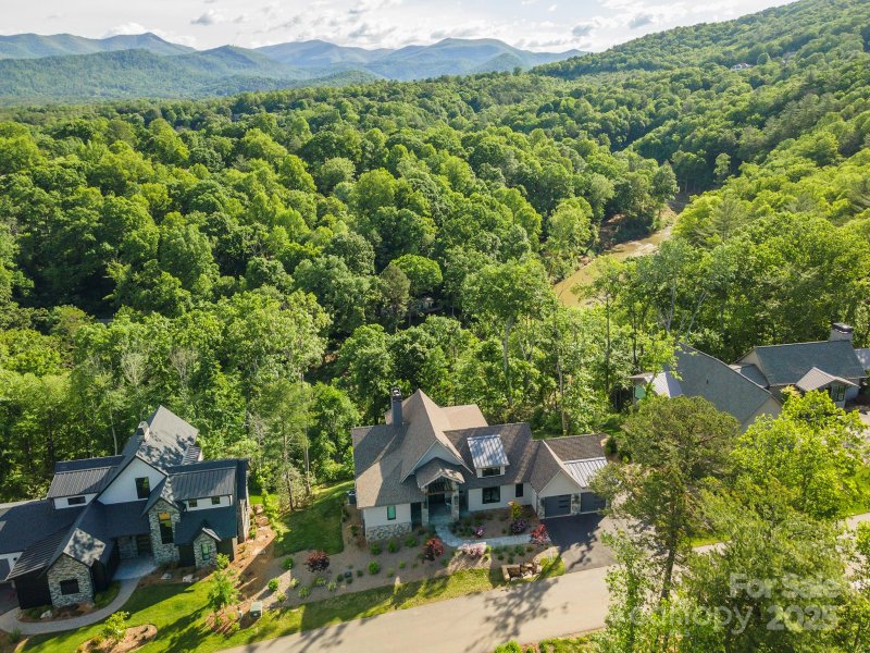 Property image 4 of 158 Riverbend Forest Drive in Riverbend Forest, Asheville, NC 28805