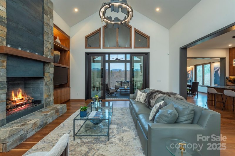 Property image 5 of 158 Riverbend Forest Drive in Riverbend Forest, Asheville, NC 28805