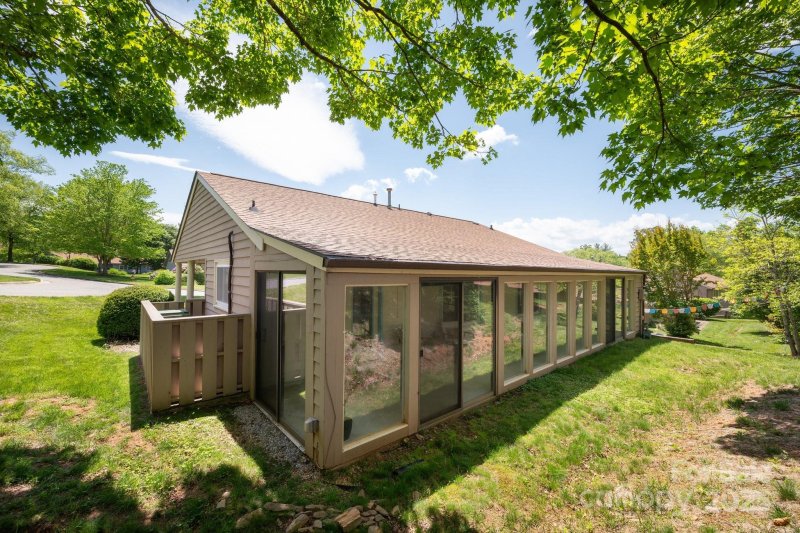 Property image 2 at 36 Elderberry Lane, Asheville, NC 28805