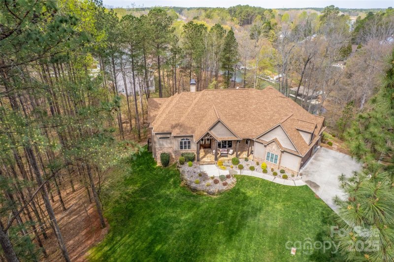 Property image 5 at 135 Frostcliff Lane, Mooresville, NC 28117