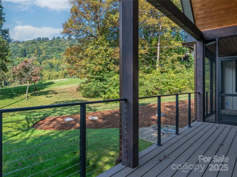 Property image 3 at 165 Robinhood Road, Asheville, NC 28804