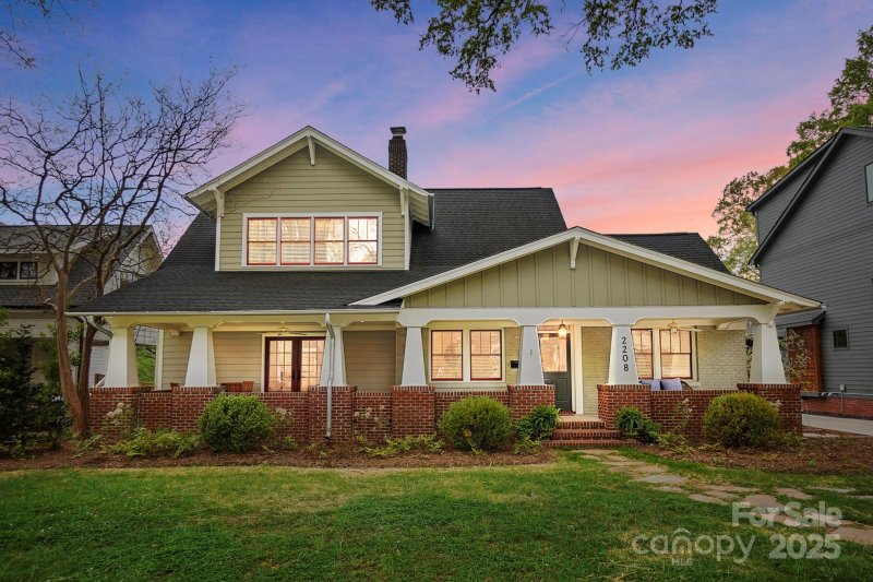 Property image 3 at 2208 Bay Street, Charlotte, NC 28205