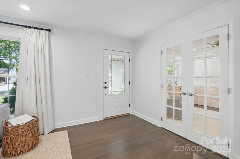 Property image 5 at 5400 Glenham Drive, Charlotte, NC 28210