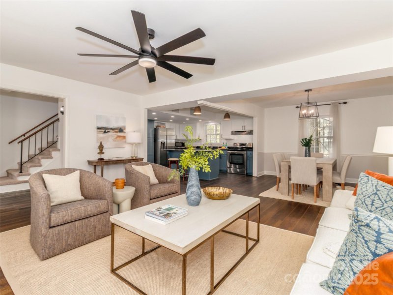 Property image 4 at 9101 Sardis Forest Drive, Charlotte, NC 28270