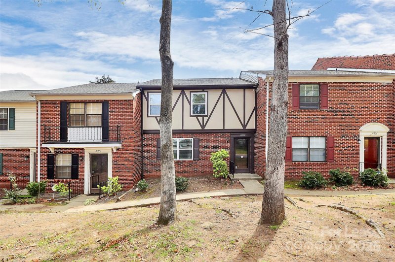 Property image 3 at 10508 Osprey Drive, Charlotte, NC 28226