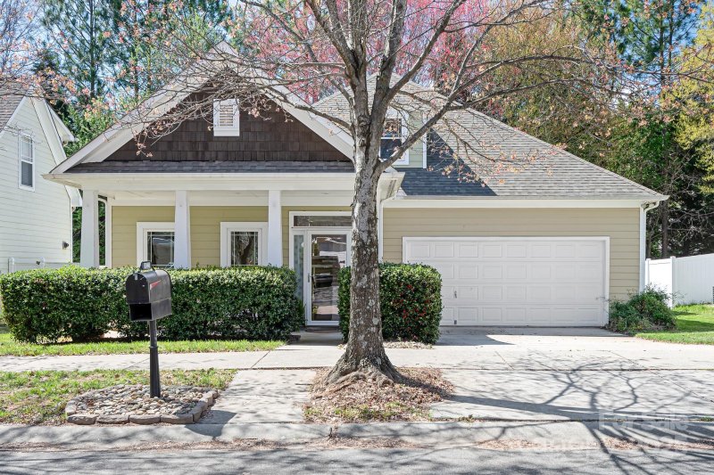 19221 Coachmans Trace