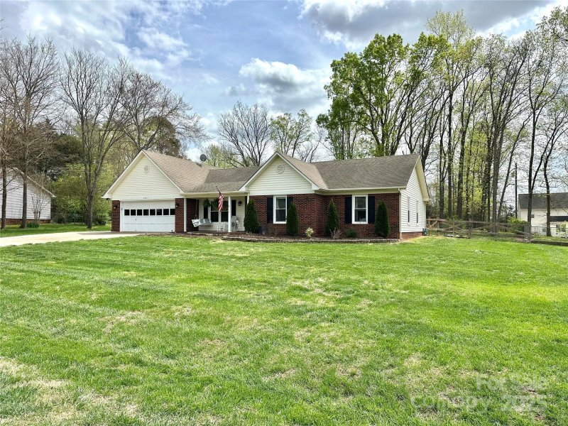 2637 Saddlewood Circle