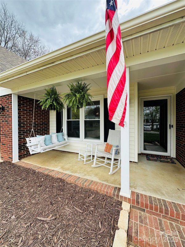 Property image 3 at 2637 Saddlewood Circle, Concord, NC 28027