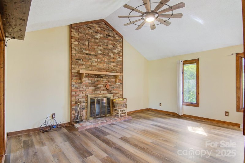 Property image 5 at 3846 22nd Street, Hickory, NC 28601