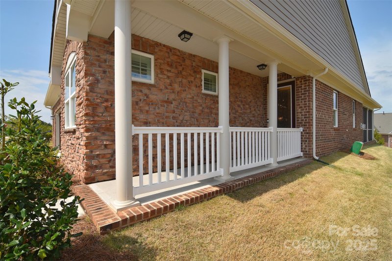 Property image 3 at 9413 Liberty Hill Drive, Mint Hill, NC 28227