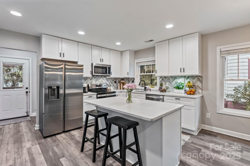 Property image 5 at 2117 Camp Greene Street, Charlotte, NC 28208