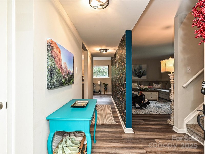 Property image 2 at 1615 Merry Oaks Road, Charlotte, NC 28205