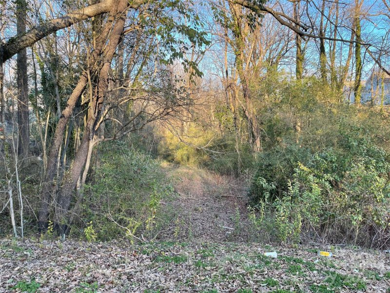 506 N Scruggs Street