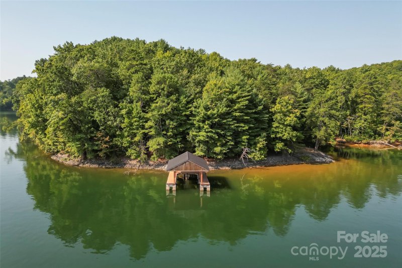 Property image 2 at 167 Cabin Bluff Drive, Marion, NC 28752