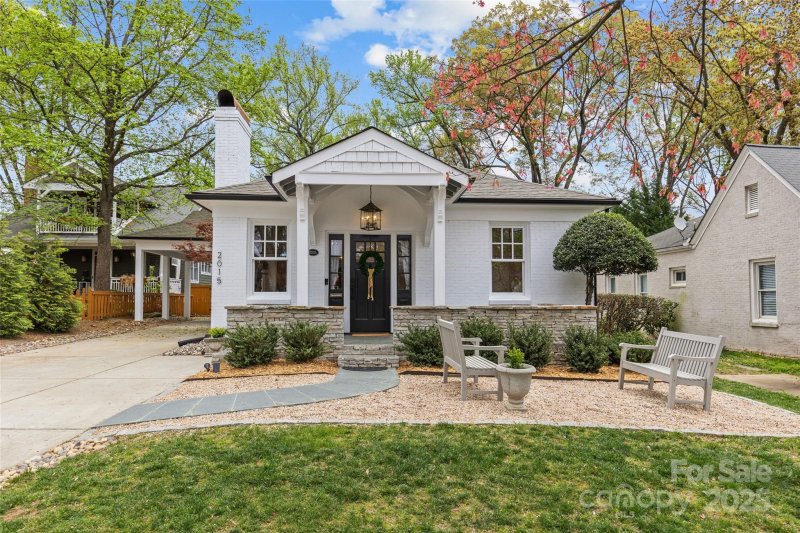 2015 Chesterfield Avenue