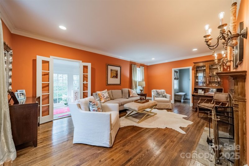 Property image 3 at 1529 S Wendover Road, Charlotte, NC 28211