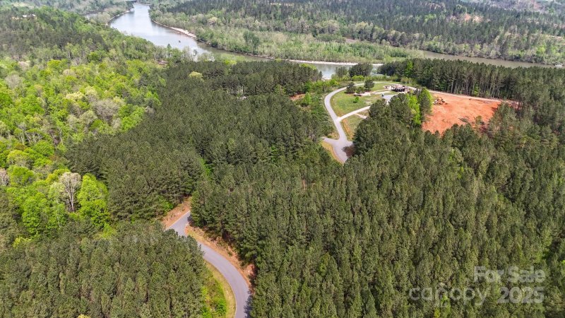 Property image 3 of 103 W Shortoff Trail in Lake Rhodhiss Estates, Valdese, NC 28690