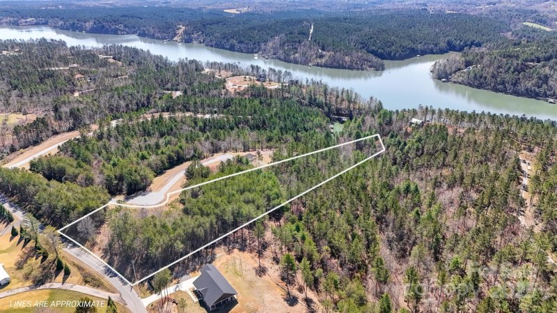 Property image 2 of 1428 Edgewater Trail in Edgewater, Granite Falls, NC 28630