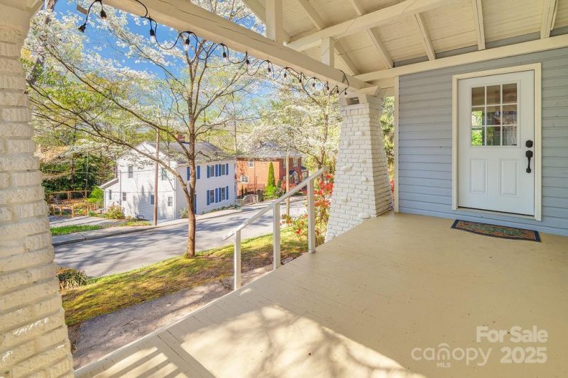 Property image 4 at 192 Forest Hill Drive, Asheville, NC 28803