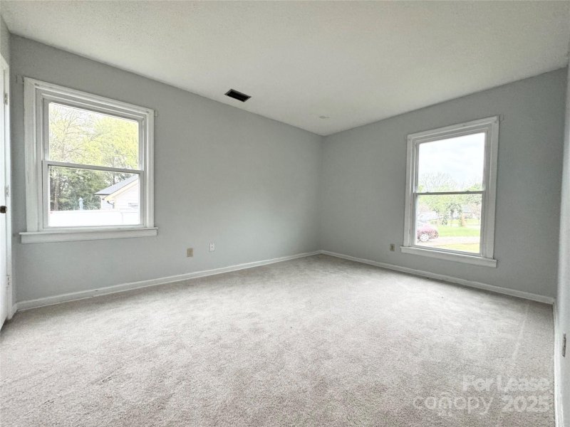 Property image 5 at 6738 Old Meadow Road, Charlotte, NC 28227