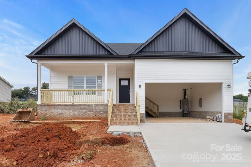 Rocky Ridge, Lincolnton Community