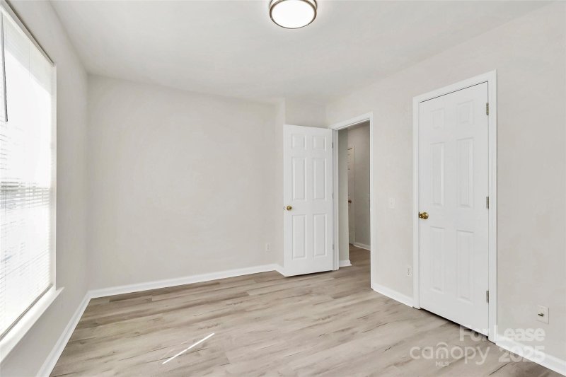 Property image 4 at 1436 Rumstone Lane, Charlotte, NC 28262