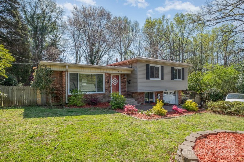 Property image 2 at 1421 Sherwood Drive, Kannapolis, NC 28081