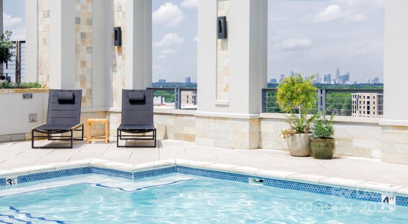 Property image 4 of 4300 Sharon Road in Southpark, Charlotte, NC 28211