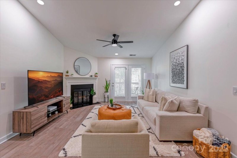 Property image 3 of 17143 Red Feather Drive in Copper Ridge, Charlotte, NC 28277