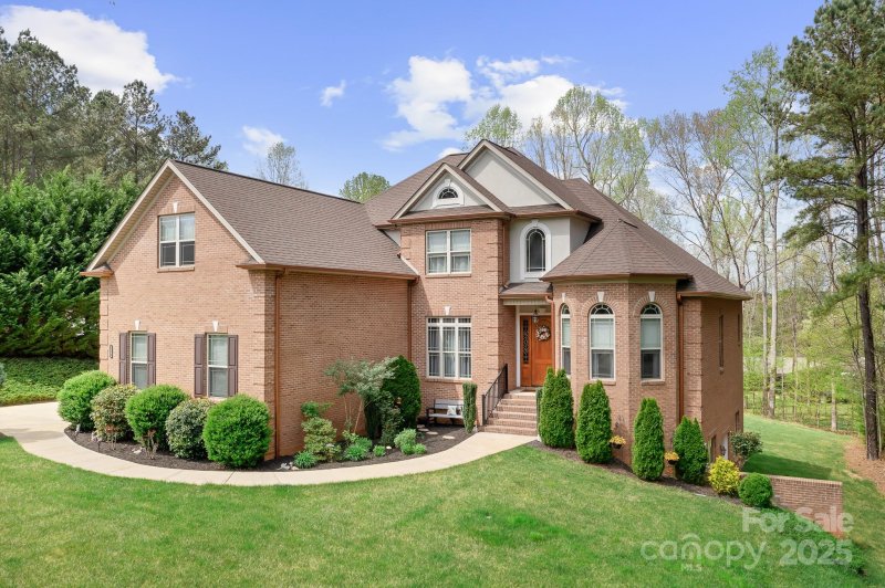 Property image 2 of 164 Crooked Branch Way in Winding Forest, Troutman, NC 28166