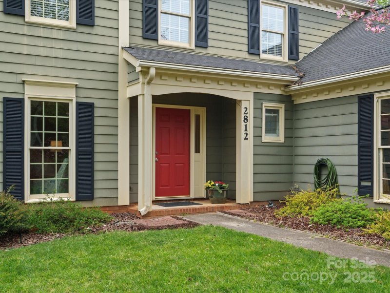 Property image 3 at 2812 Edgebrook Circle, Matthews, NC 28105