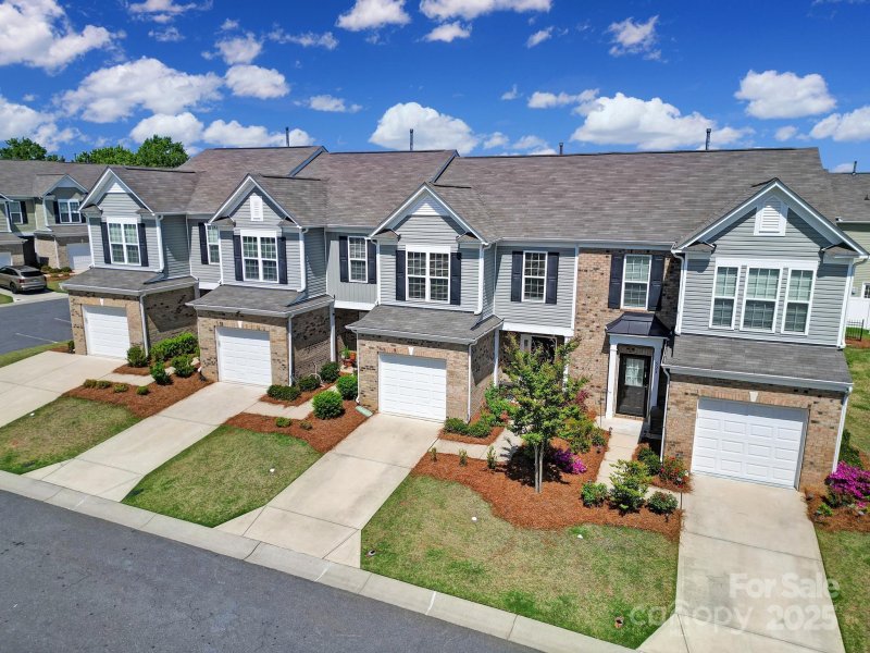 Property image 5 at 526 Hunters Dance Road, Fort Mill, SC 29708