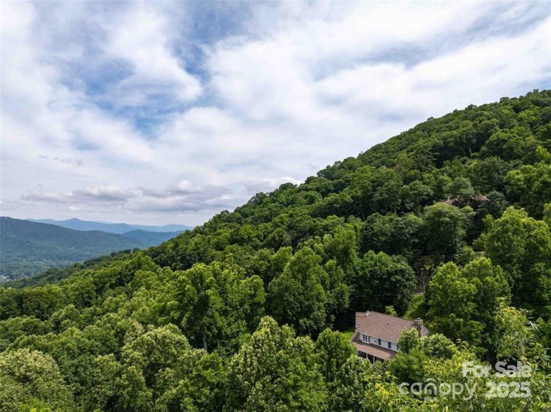 Property image 2 of 9999 Centennial Drive in Smoky Mountain Sanctuary, Waynesville, NC 28786
