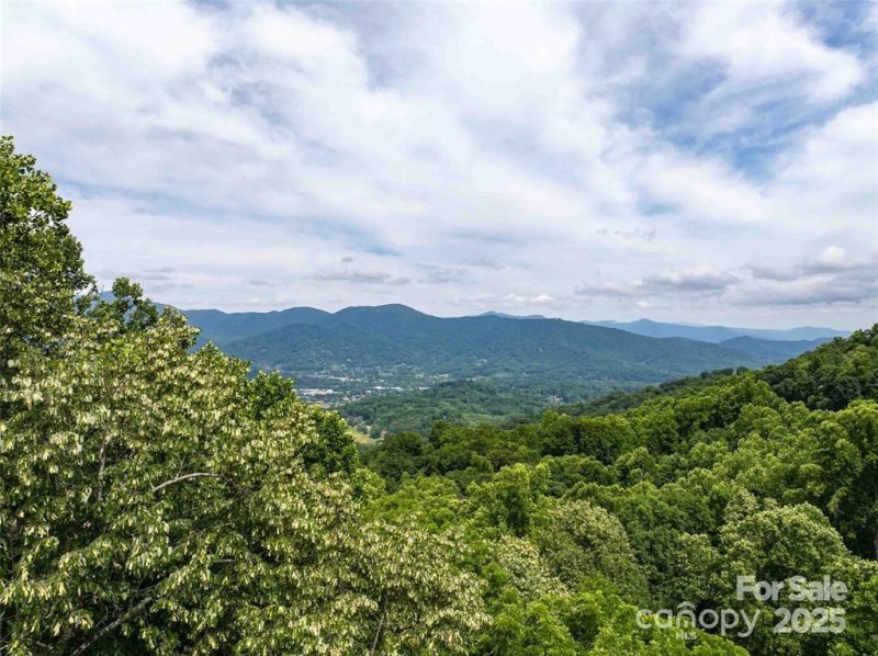 Property image 4 of 9999 Centennial Drive in Smoky Mountain Sanctuary, Waynesville, NC 28786