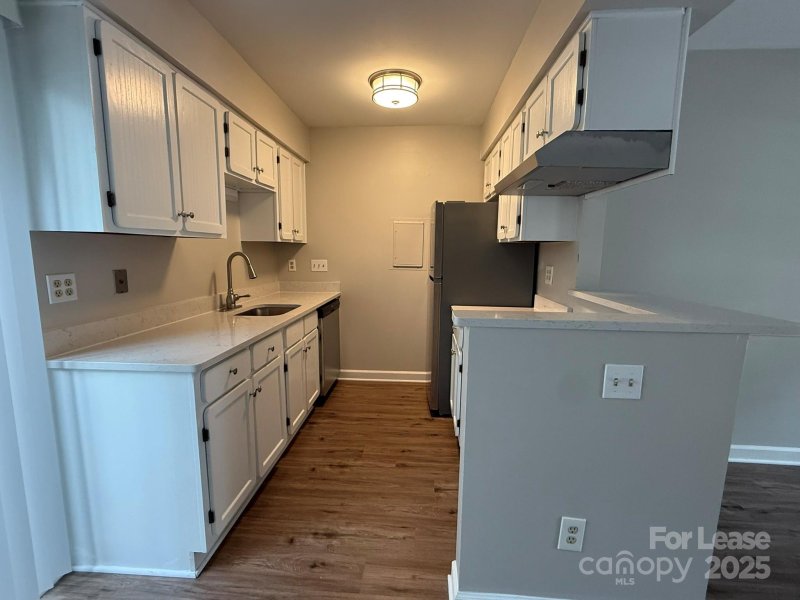 Property image 3 at 406 W 9th Street, Charlotte, NC 28202