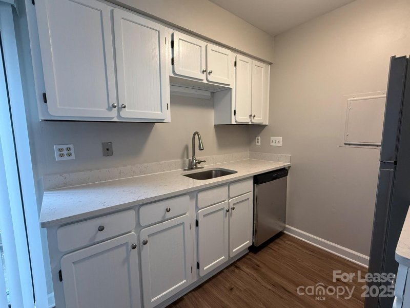 Property image 4 at 406 W 9th Street, Charlotte, NC 28202