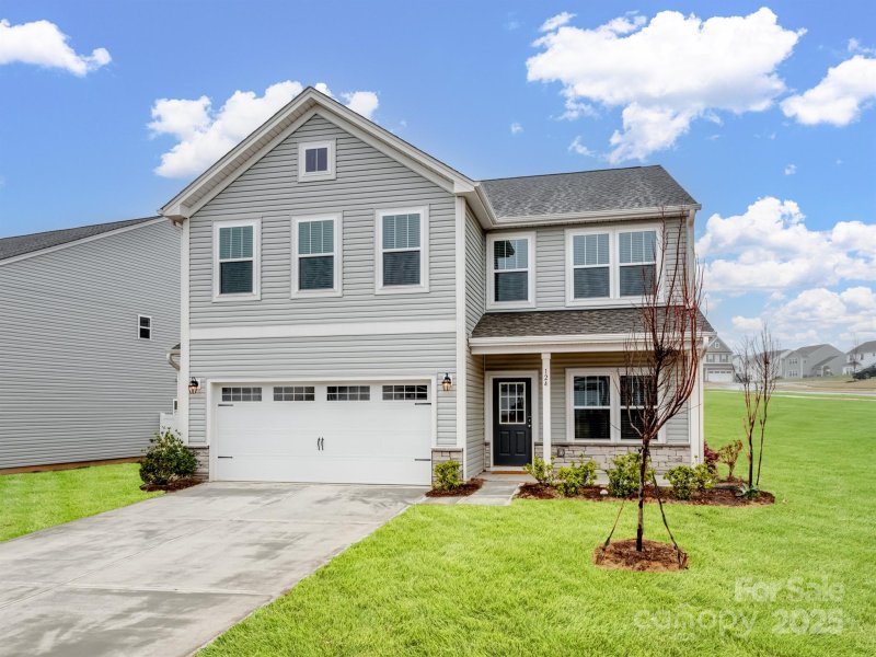 Property image 2 of 124 Benford Drive in Sutters Mill, Troutman, NC 28166
