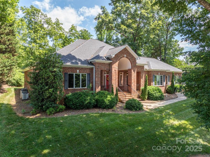 Property image 3 at 3964 Deer Run Drive, Conover, NC 28613