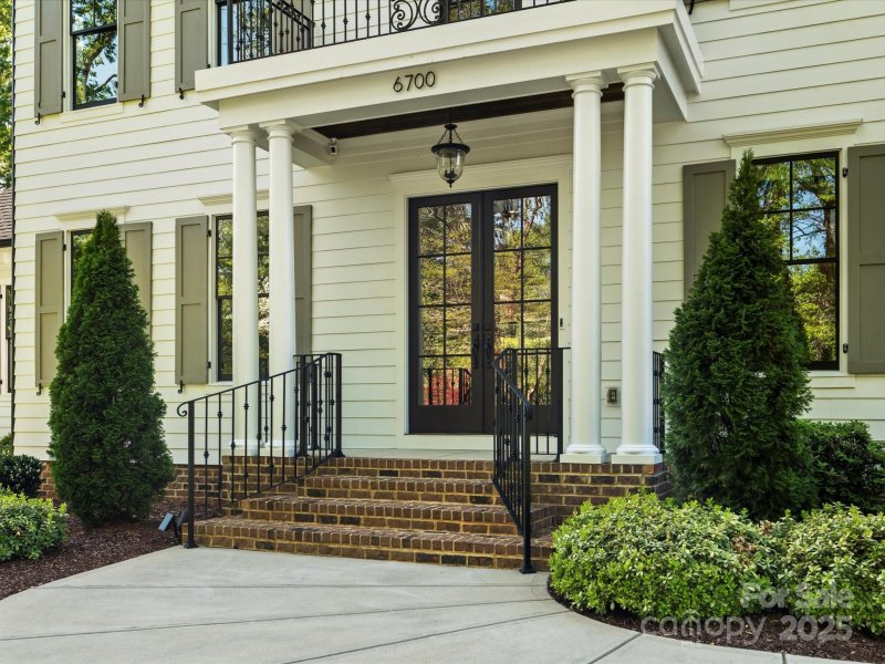 Property image 2 at 6700 Folger Drive, Charlotte, NC 28270