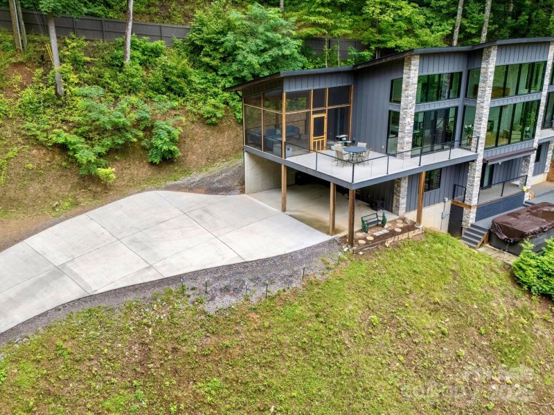 Property image 4 at 75 Ladyslipper Lane, Waynesville, NC 28786