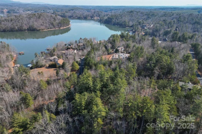Property image 4 of 265 Harborside Drive in The Arbor at Lake James, Nebo, NC 28761