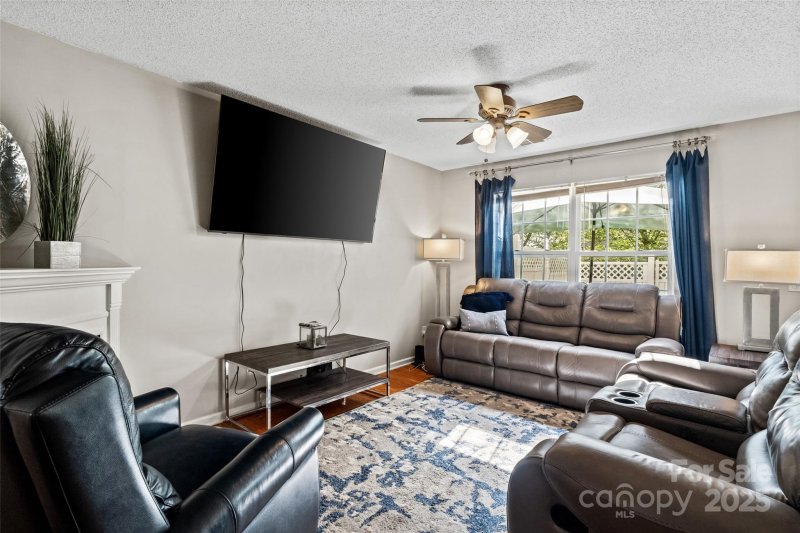 Property image 4 of 10920 Walking Path Lane in The Townes at Old Stone Crossing, Charlotte, NC 28213