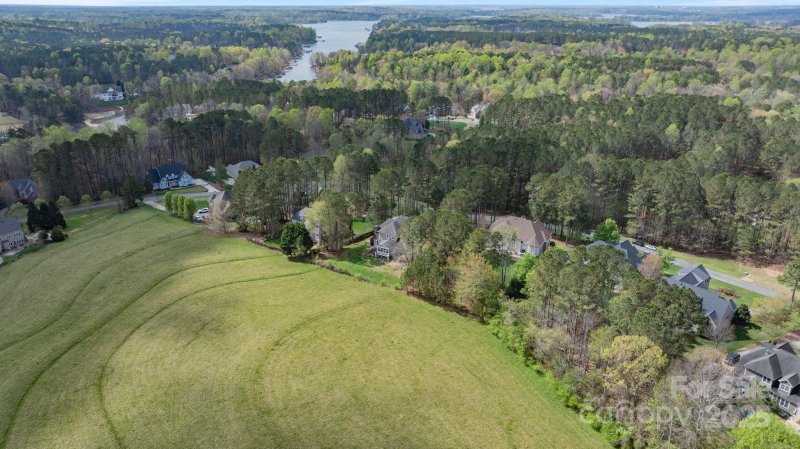 Property image 3 of 116 Whispering Cove Court in Northington Woods, Mooresville, NC 28117